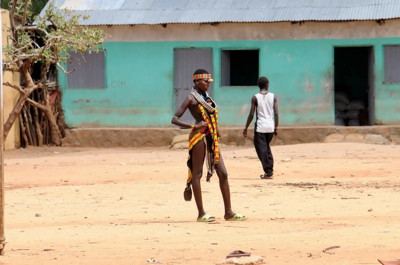 Hamar girl walking in Turmi
